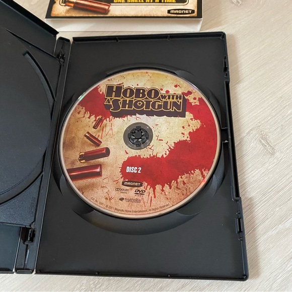 Hobo With A Shotgun DVD 2 Disc Collector’s Edition Slipcase Rutger Hauer - Picture 4 of 5